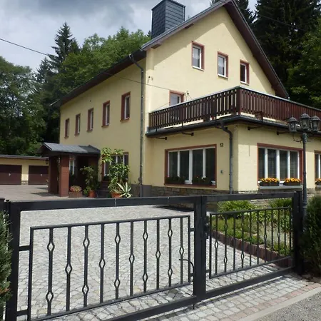 Haus-wiesenbaude-fewo-1 * Bärenstein